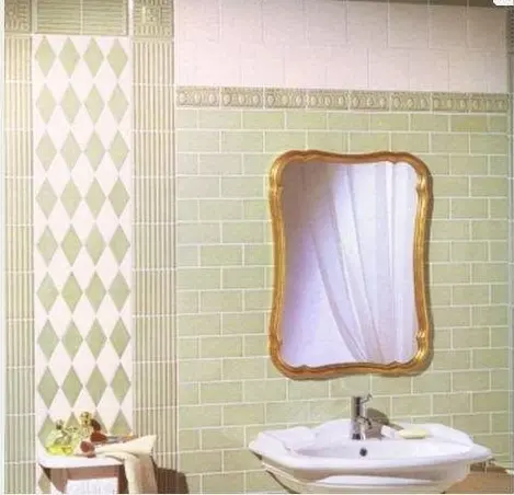 Stone-look bathroom tile.